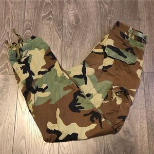 Hype x Military x Vintage camo pant 30” x 32” length